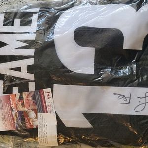 Jamie Foxx signed Willie Beaman Jersey.